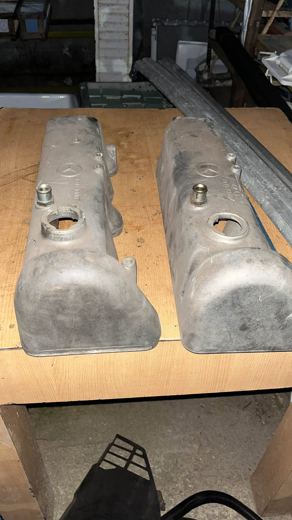 TAPA VALVULAS PARA MERCEDES EN ALUMINIO