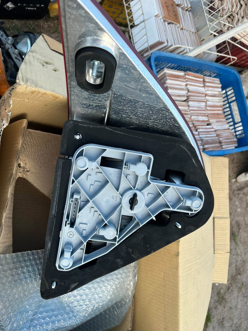 FAROL TRASERO DE MERCEDES ORIGINAL NUEVO