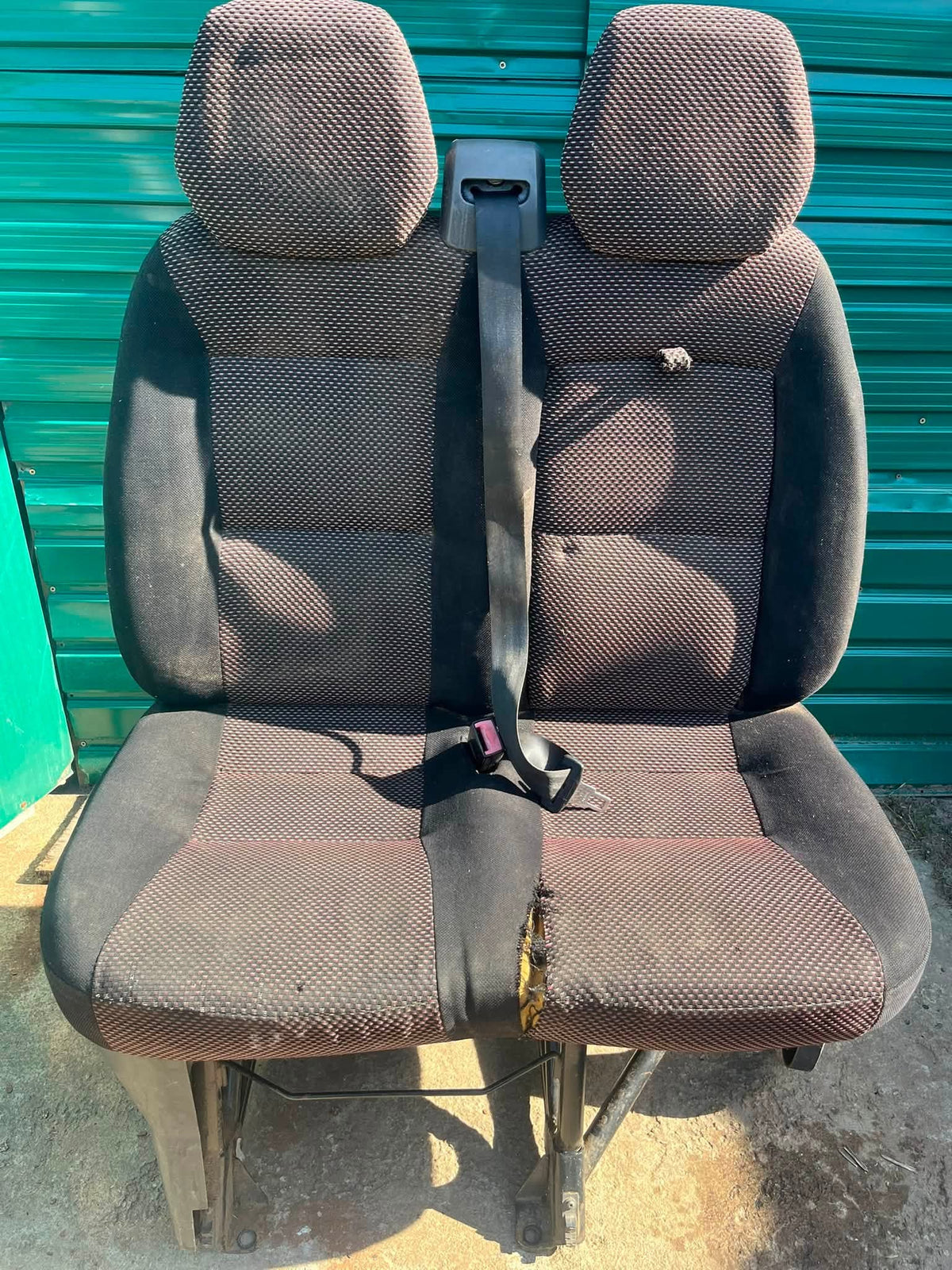 BUTACA DOBLE PARA CAMIONETA USADA