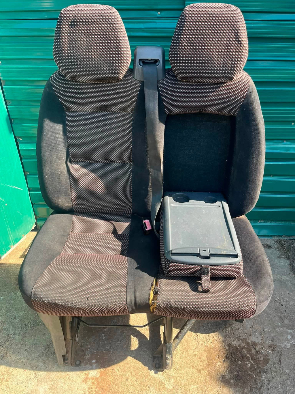 BUTACA DOBLE PARA CAMIONETA USADA