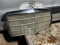 CARETA PARRILLA PARA MERCEDES SANA CON INSIGNIA