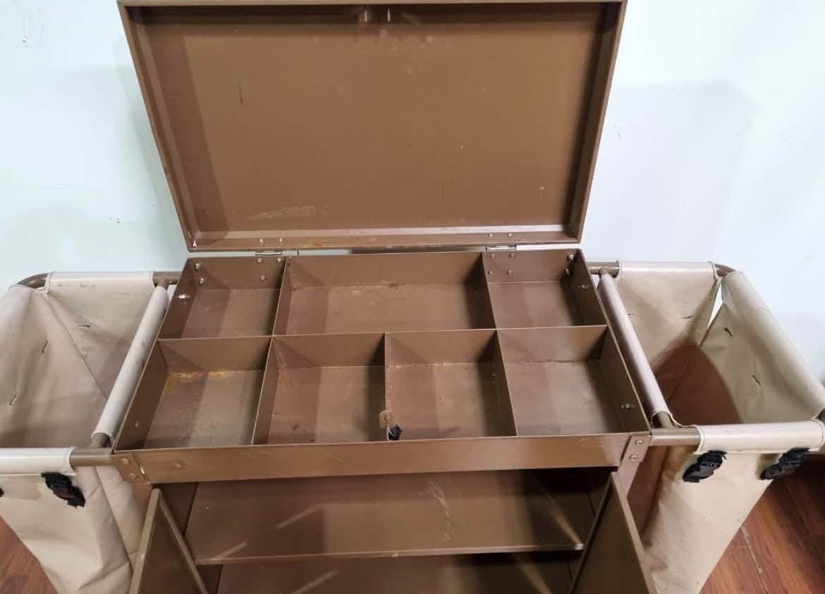 CARRO DE LIMPIEZA EN CHAPA, MULTIUSO IDEAL TALLER MECANICO
